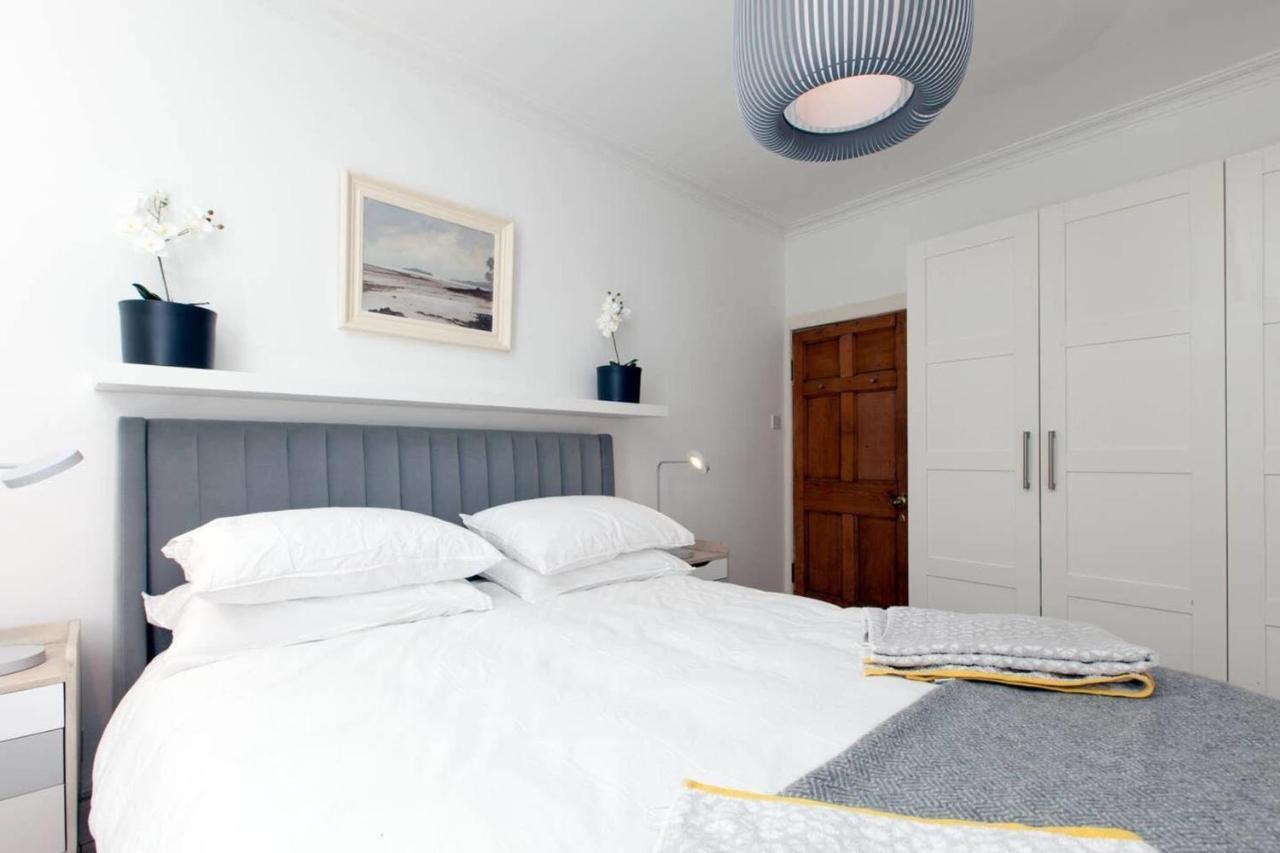 Guestready - Chic Flat In The Heart Of Edinburgh Apartman Kültér fotó