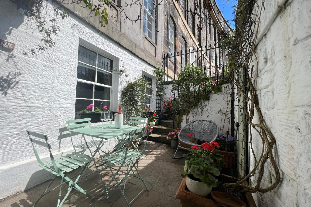 Guestready - Chic Flat In The Heart Of Edinburgh Apartman Kültér fotó