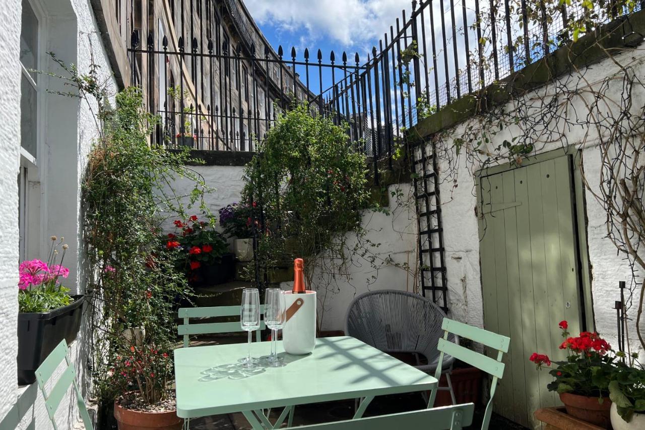Guestready - Chic Flat In The Heart Of Edinburgh Apartman Kültér fotó